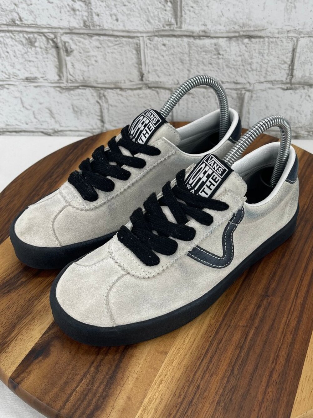 Vans Sport Low VN000CQRYB2 Womens Sz. 6.5 White Black Suede Shoes